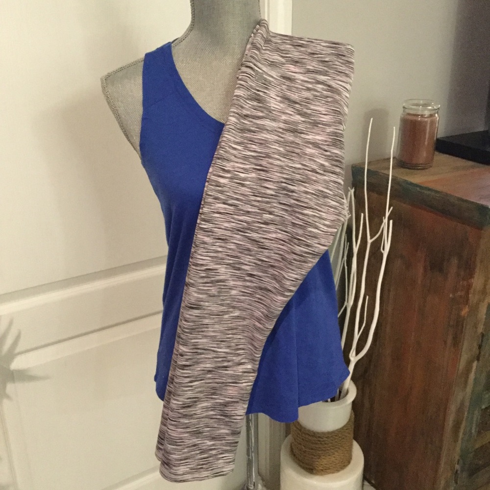 Fabletics yoga athletic pants pink & black